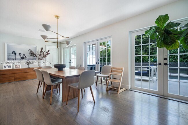 Building Photo - 510 Bargello Ave