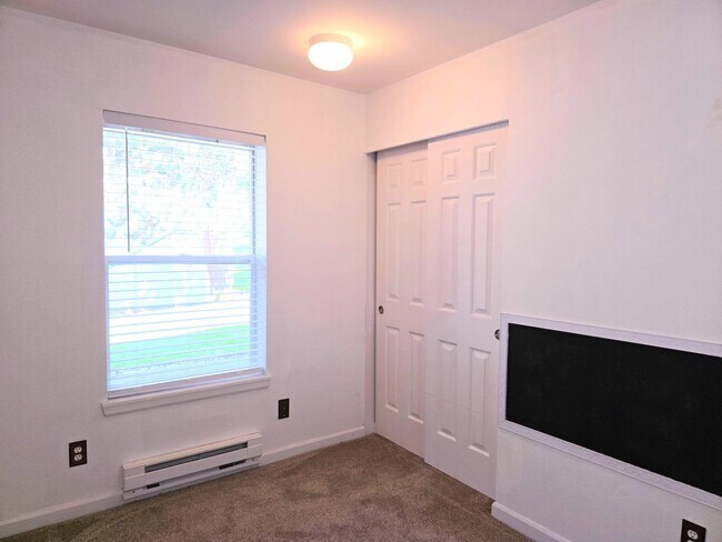 Building Photo - Latitude Condominiums 3 Bed, 2 Bath in Fed...