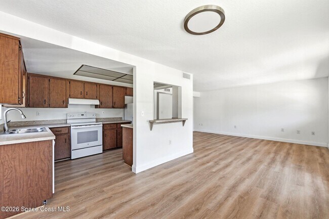 Building Photo - 201 Cocoa Isles Blvd