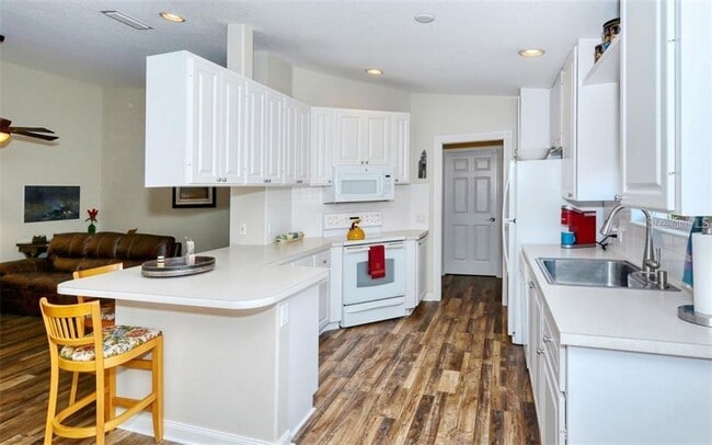 Building Photo - 7521 Renato Ct