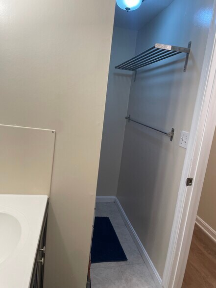 Building Photo - 2408 N Capitol St NW