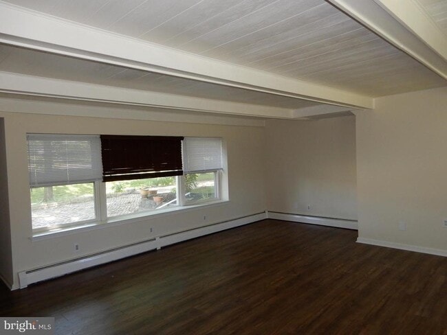 Building Photo - 691 Stoneyford Rd