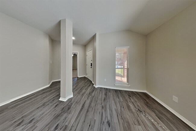 Building Photo - 3707 Cane Lake Dr