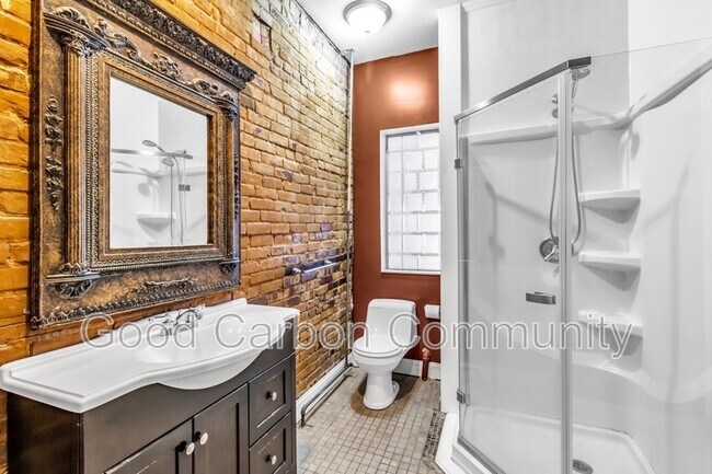 Building Photo - 5823 Transit Rd