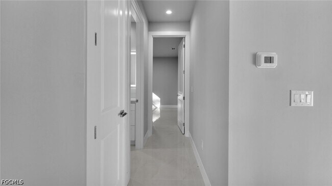 Building Photo - 1306 Beth Ave N