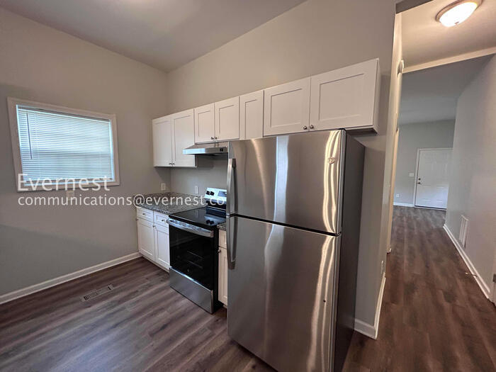 Building Photo - 2007 Morehouse Dr NW