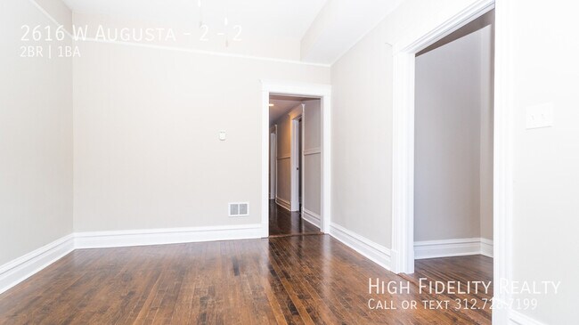 Building Photo - 2616 W Augusta Blvd