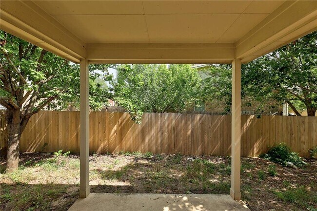 Building Photo - 2049 Rachel Ln