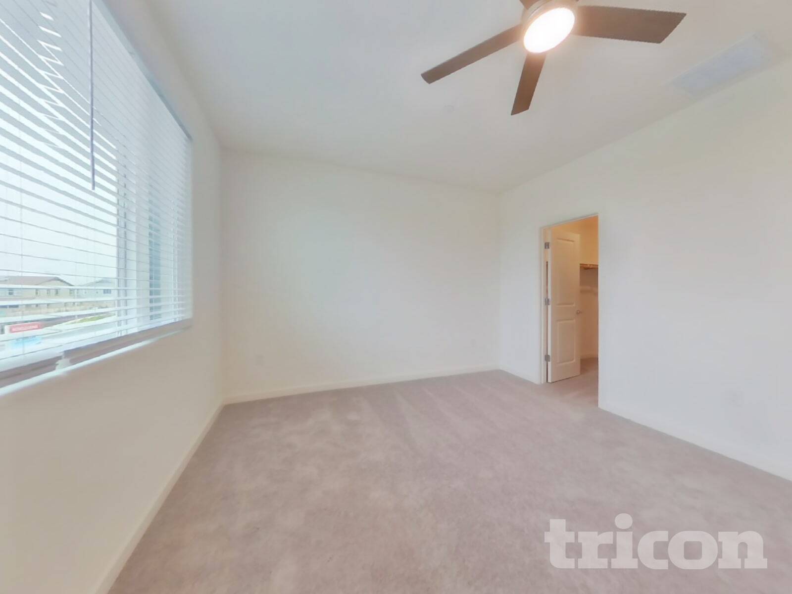 Building Photo - 2042 Delta Vw Ave