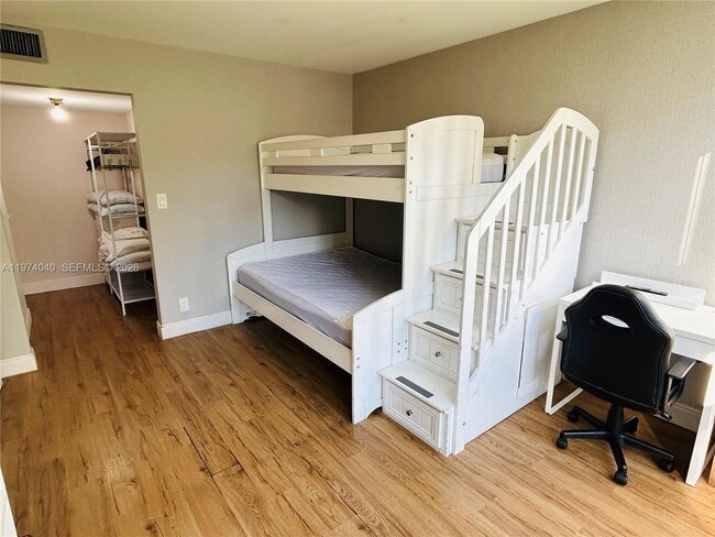 Building Photo - 17021 N Bay Rd