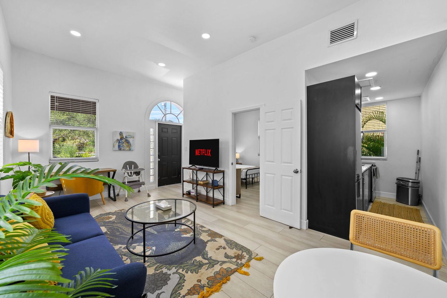 Building Photo - 1862 6th St