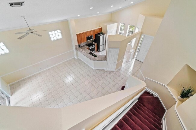 Building Photo - 7690 Hummingbird Ct