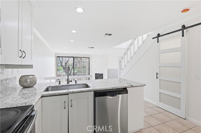 Building Photo - 252 Pineview