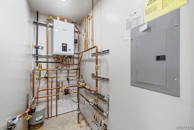 Building Photo - 855 Madison Ave