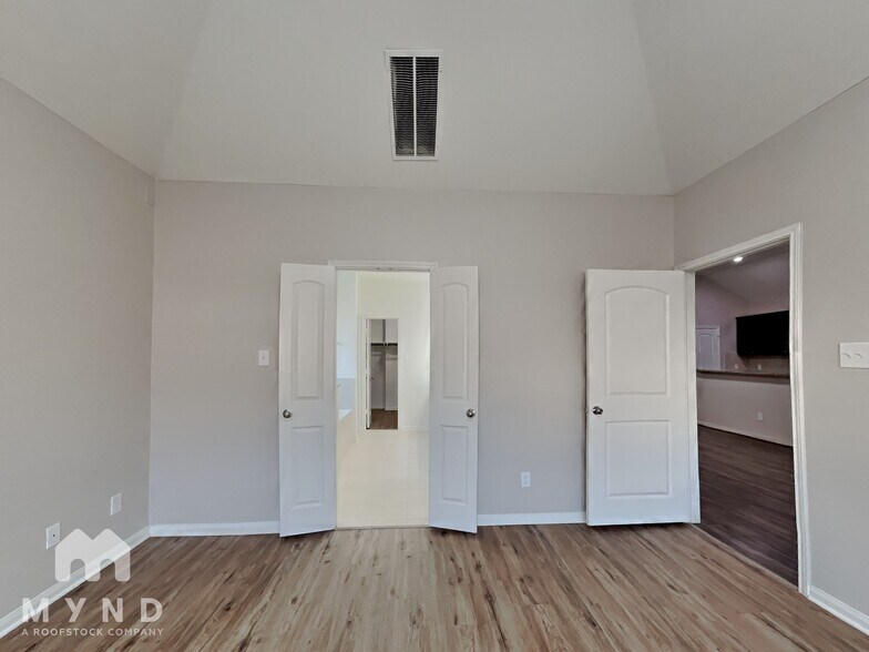 Building Photo - 2527 Holly Laurel Mnr