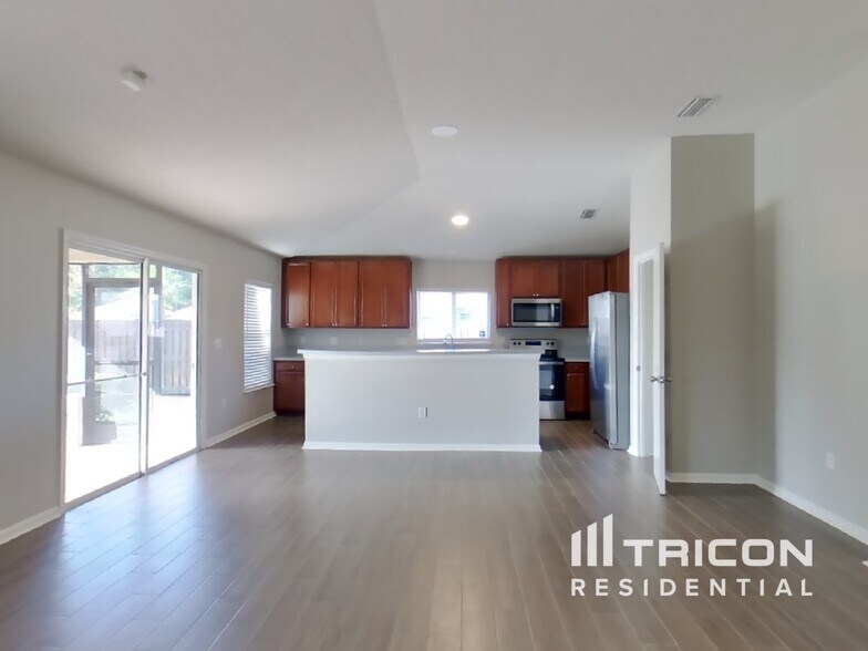 Building Photo - 75177 Brookwood Dr