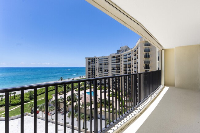 Building Photo - 400 Ocean Trail Way
