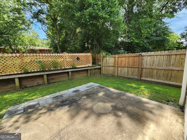 Building Photo - 5752 Olivia Ln