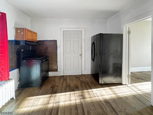 Building Photo - 62 Summit Ave