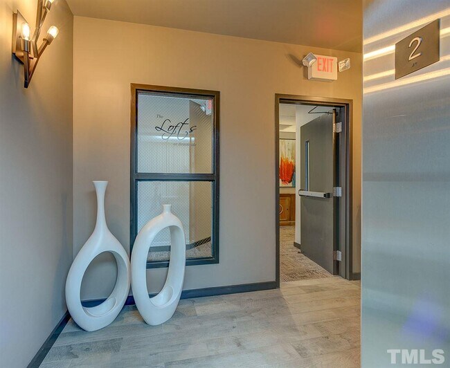 Building Photo - 1000 Brookside Dr
