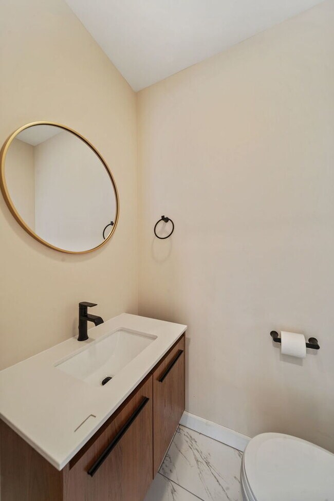 Building Photo - 22W144 Marston Ave