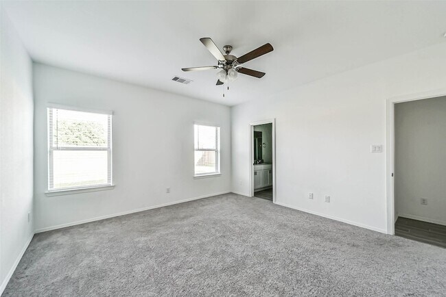 Building Photo - 5626 Tabula Rasa Dr