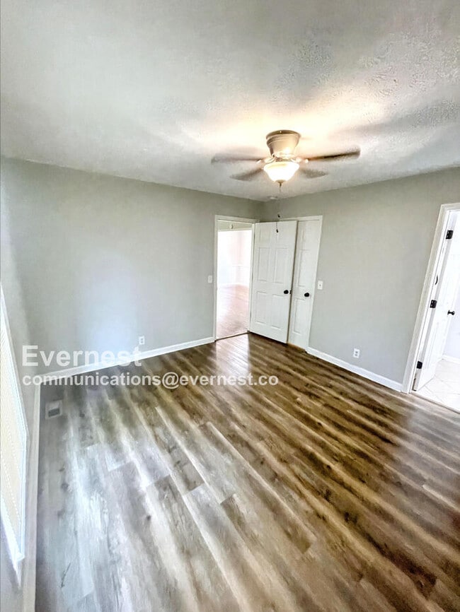 Building Photo - 508 Highland Dr