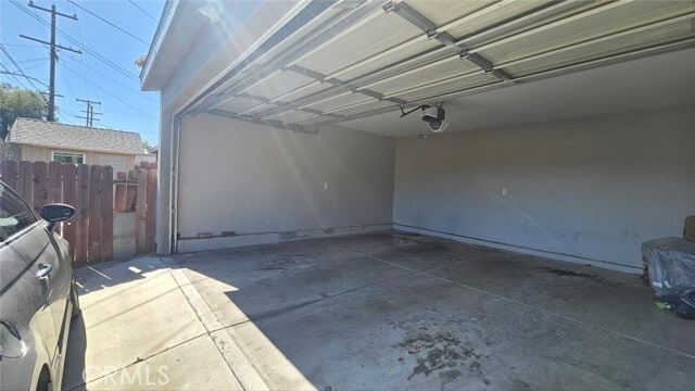 Building Photo - 1536 E 87th St