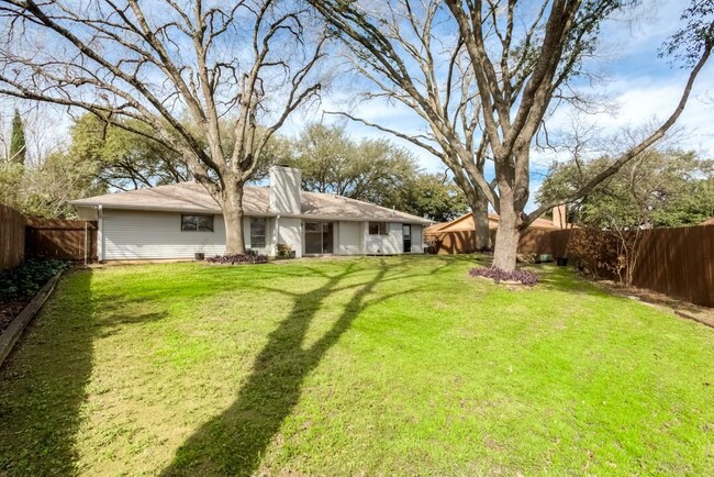 Building Photo - 7403 Glenhill Rd