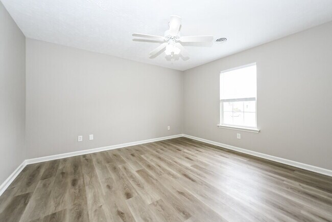 Building Photo - 2014 Penmar Dr