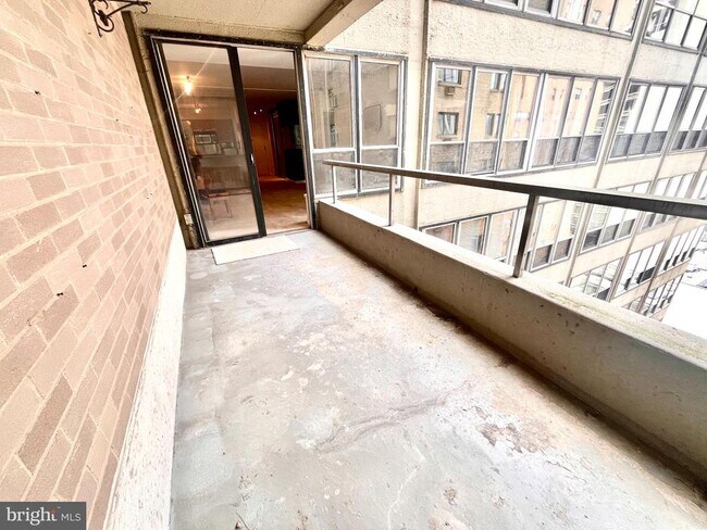 Building Photo - 226 W Rittenhouse Square