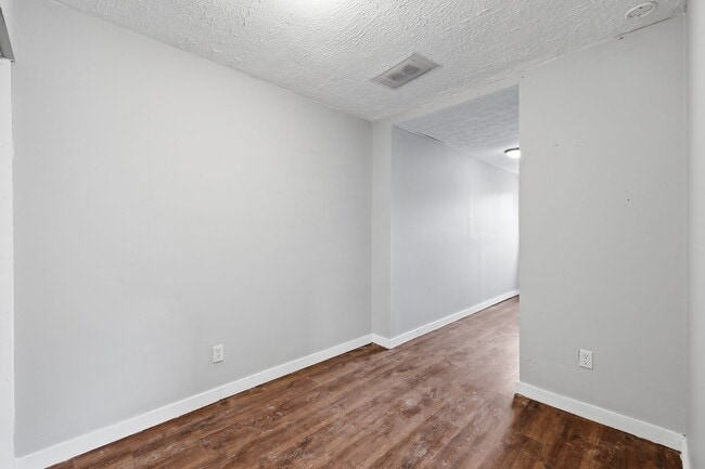 Building Photo - 1737 Terrace Ave