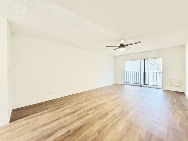 Building Photo - 7517 Pitch Pine Cir