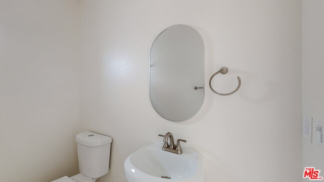 Building Photo - 236 Rosemont Ave