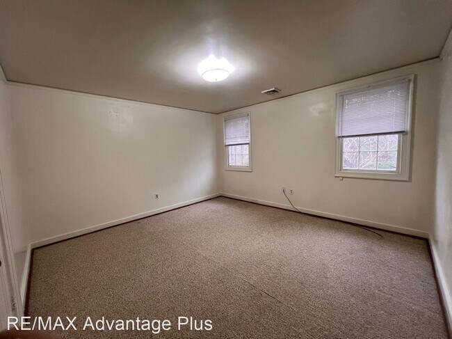 Building Photo - 3 br, 2.5 bath House - 2101 Peery Drive