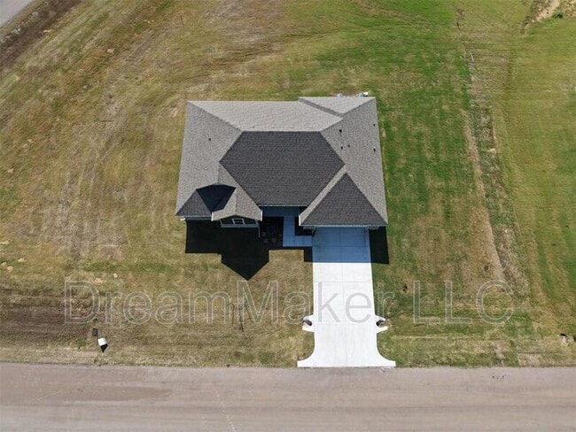 Building Photo - 203 Hope Ave