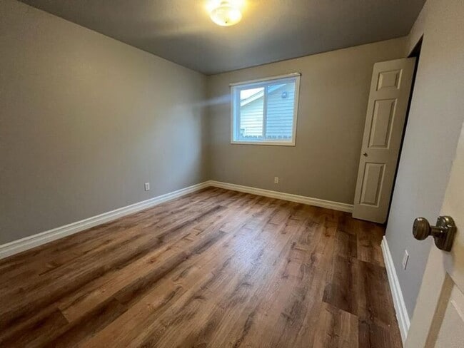 Building Photo - 27208 Manor Pl NW