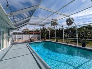 Building Photo - 3070 Gulf Gate Dr