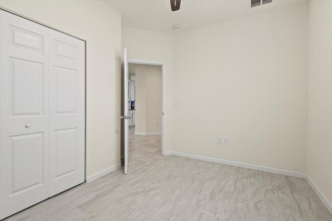 Building Photo - 12133 SW Aventino Dr