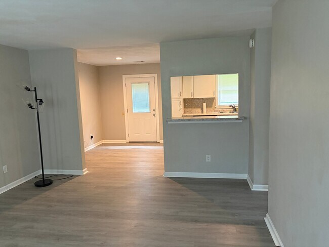 Building Photo - 5211 Norvella Ave