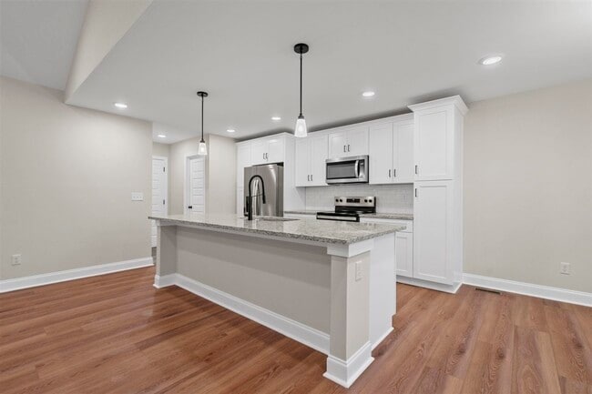 Building Photo - 722 Sheldrake Ln