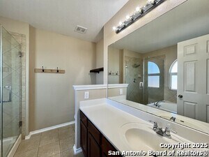 Building Photo - 6811 Karnes Leaf