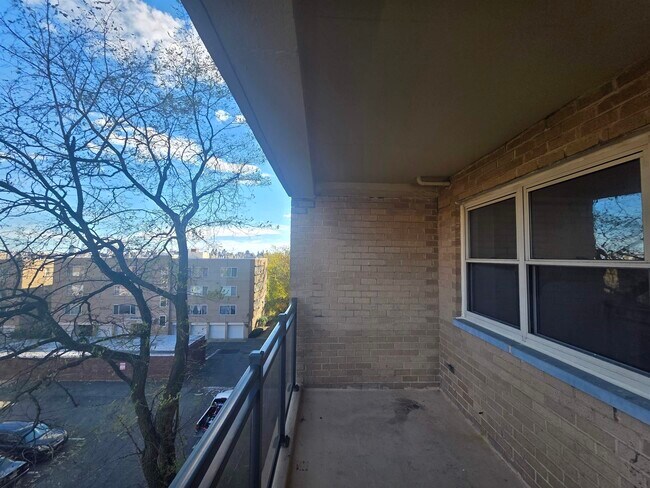 Building Photo - 7100 JFK Blvd E