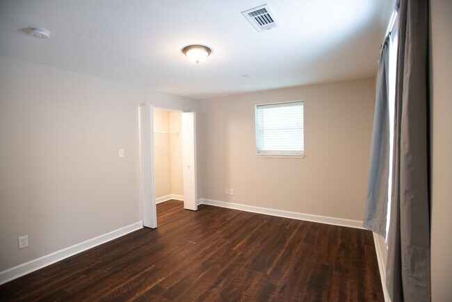 Building Photo - 9100 Nash Ave