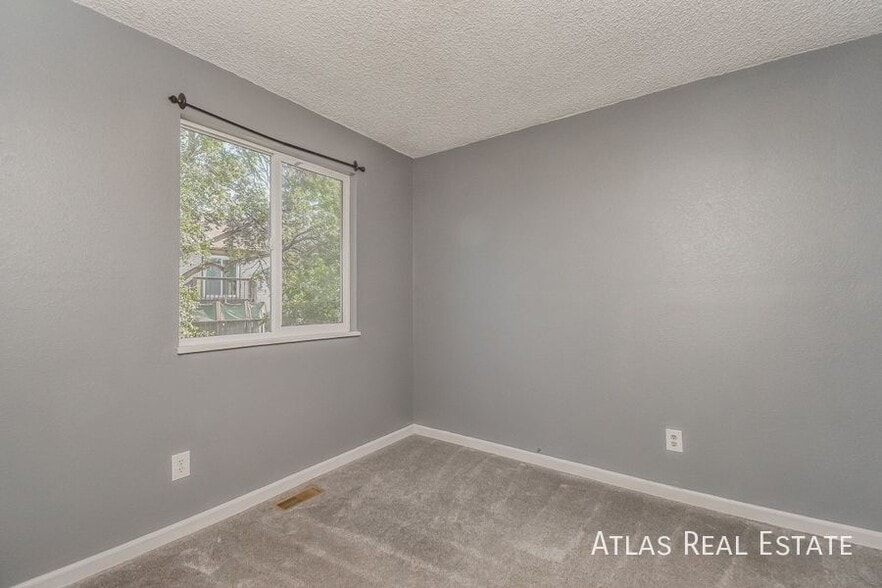 Building Photo - 4650 Stoner Ct