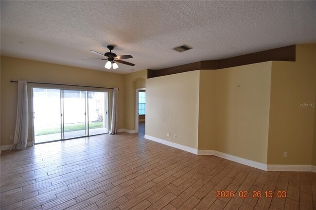 Building Photo - 10017 Bucklin St