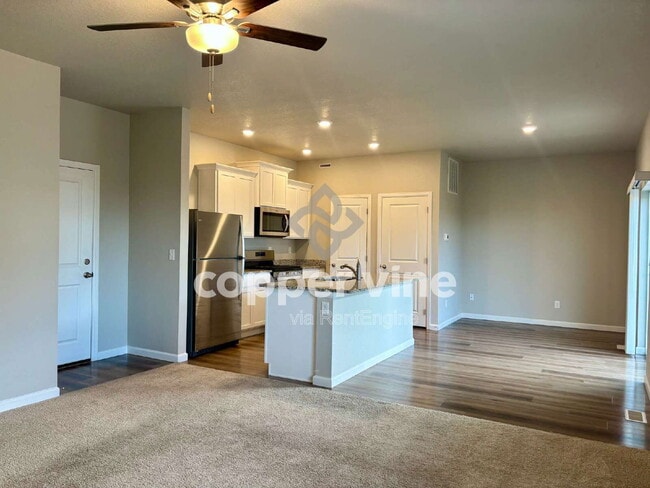 Building Photo - 7415 Dolores Ave