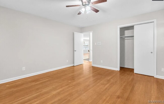 Building Photo - 3667 Willow Ln Dr