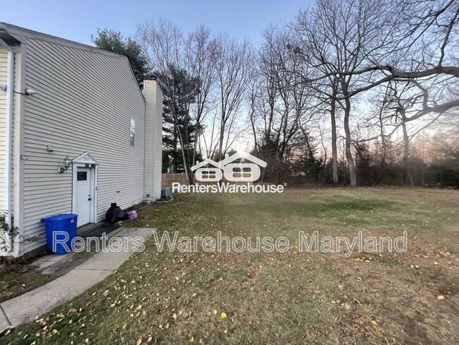 Building Photo - 1331 Stockett Square