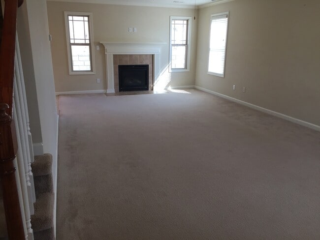 Building Photo - Beautiful Home in West Knoxville